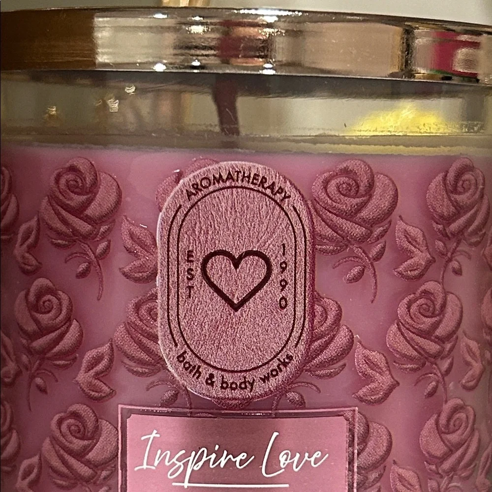 Bath and Body Works Inspire Love Rose + Vanilla Scented Candle.  8oz. New in Box - Picture 3 of 13